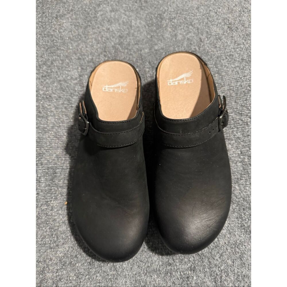 Dansko berry black clogs 40